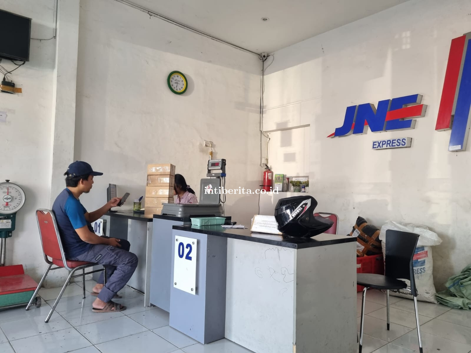 Pengiriman Barang Via JNE Mulai Dikeluhkan Banyak Warga di Sungguminasa