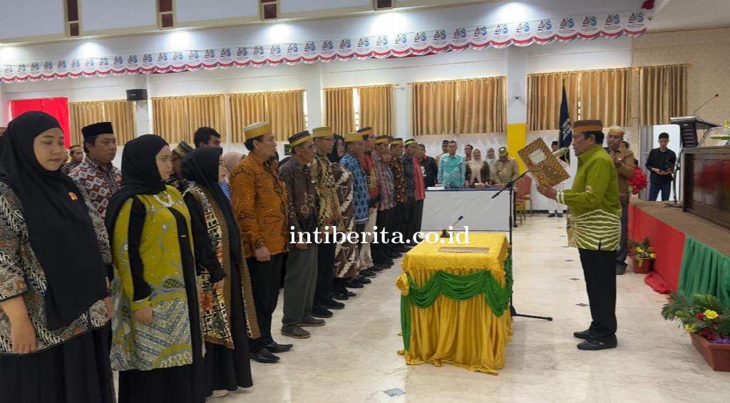 Syahriwijaya Lantik Ketua DPK KKMB Bone Kabupaten Selayar