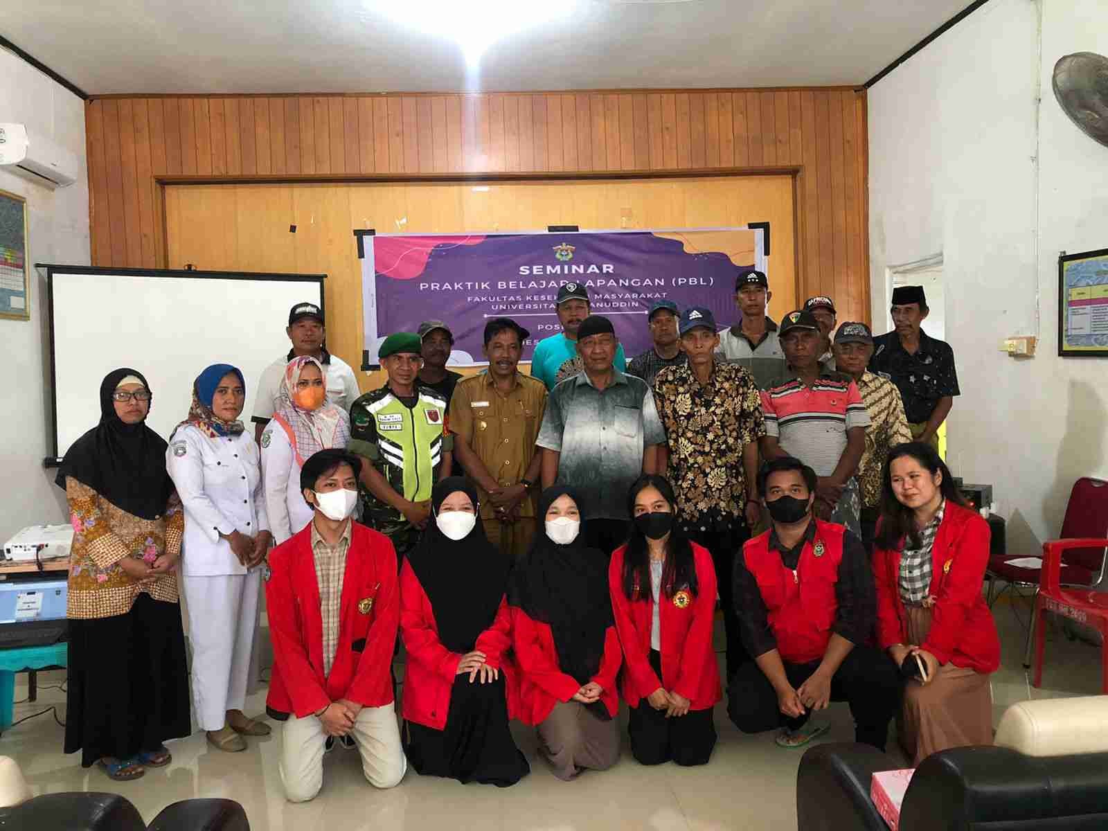 Mahasiswa FKM Unhas Gear Seminar PBL di Desa Manakku